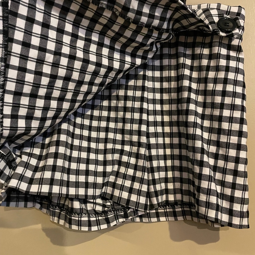 Skort - Picture 3 of 3
